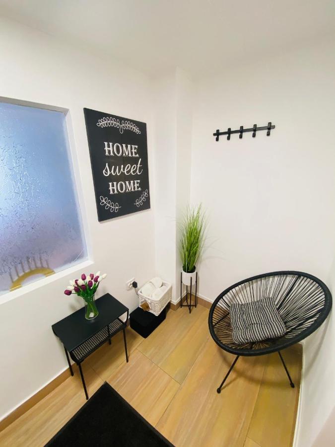 Casa Maria Apartment อัลบายูเลีย ภายนอก รูปภาพ